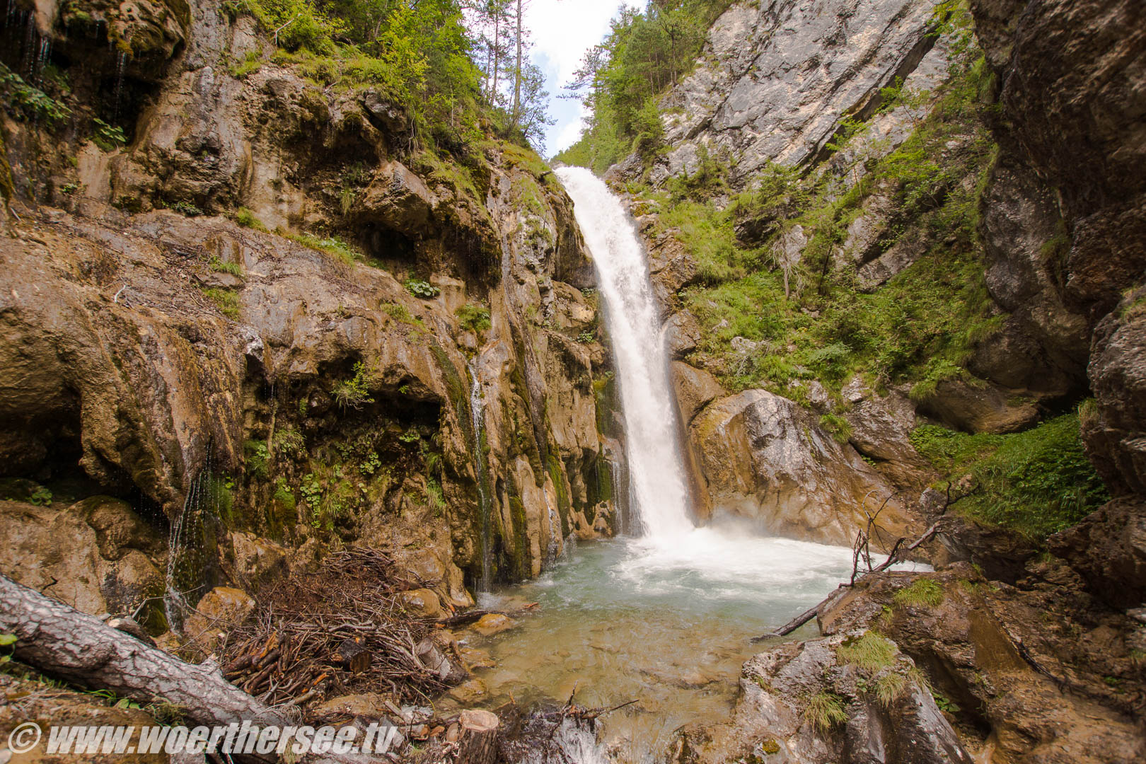 der super Wasserfall in der Tscheppaschlucht